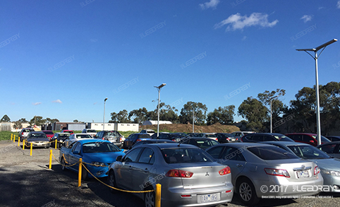 LRC30W太阳能路灯用于澳大利亚停车场